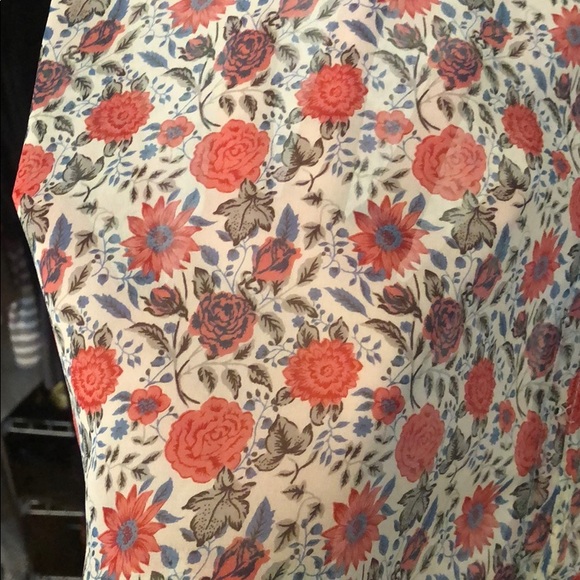 Shirt - Picture 2 of 2